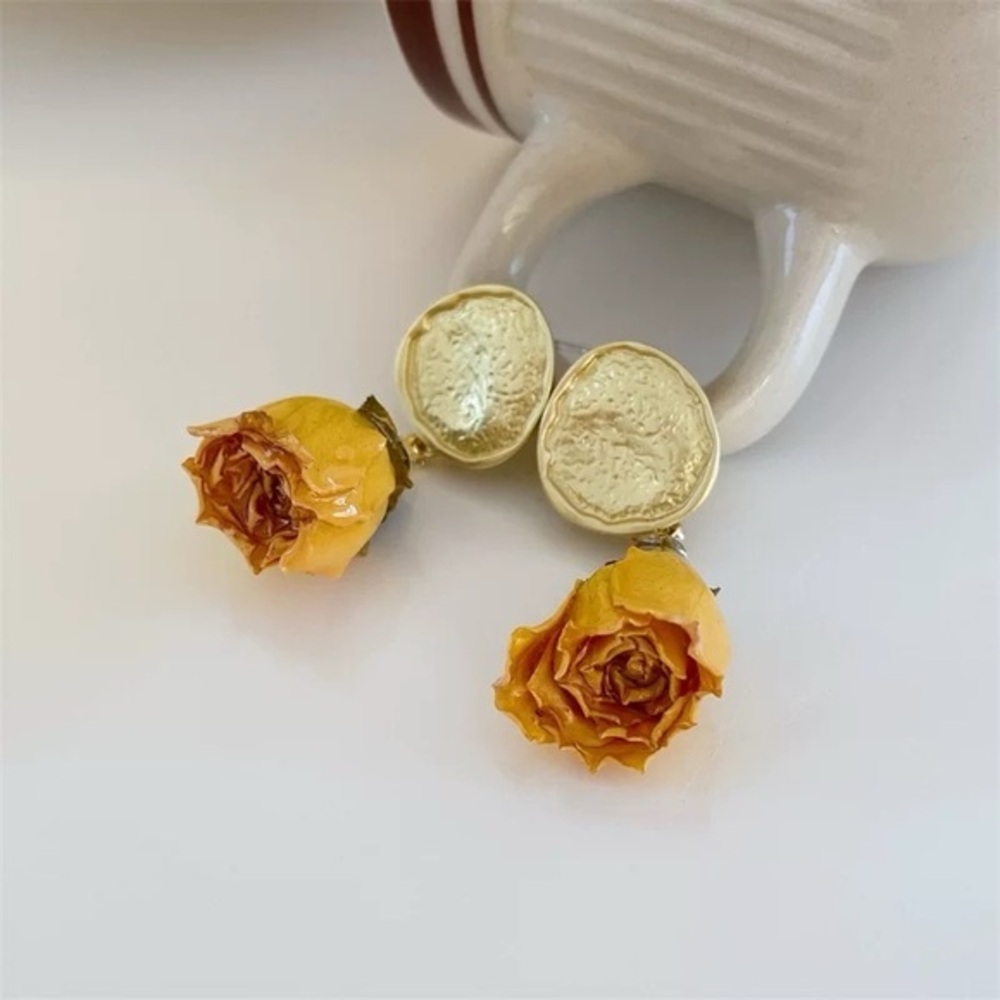 Handmade Real Dried yellow Rose Flower Earrings –‎ Unique & Delicate Design new